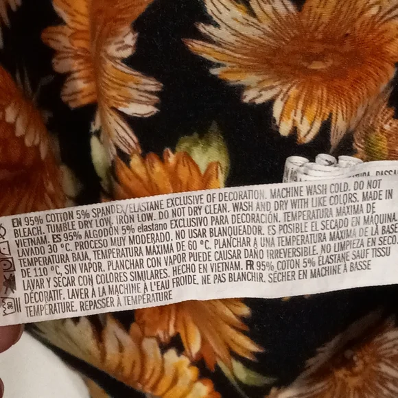 🧁B2G1🧁 Forever 21 + Black Bodycon Dress with Tropical Floral Fruit Print - Picture 6 of 7